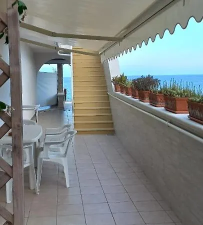 Apartman Terrazze Sul Mare Di Castro